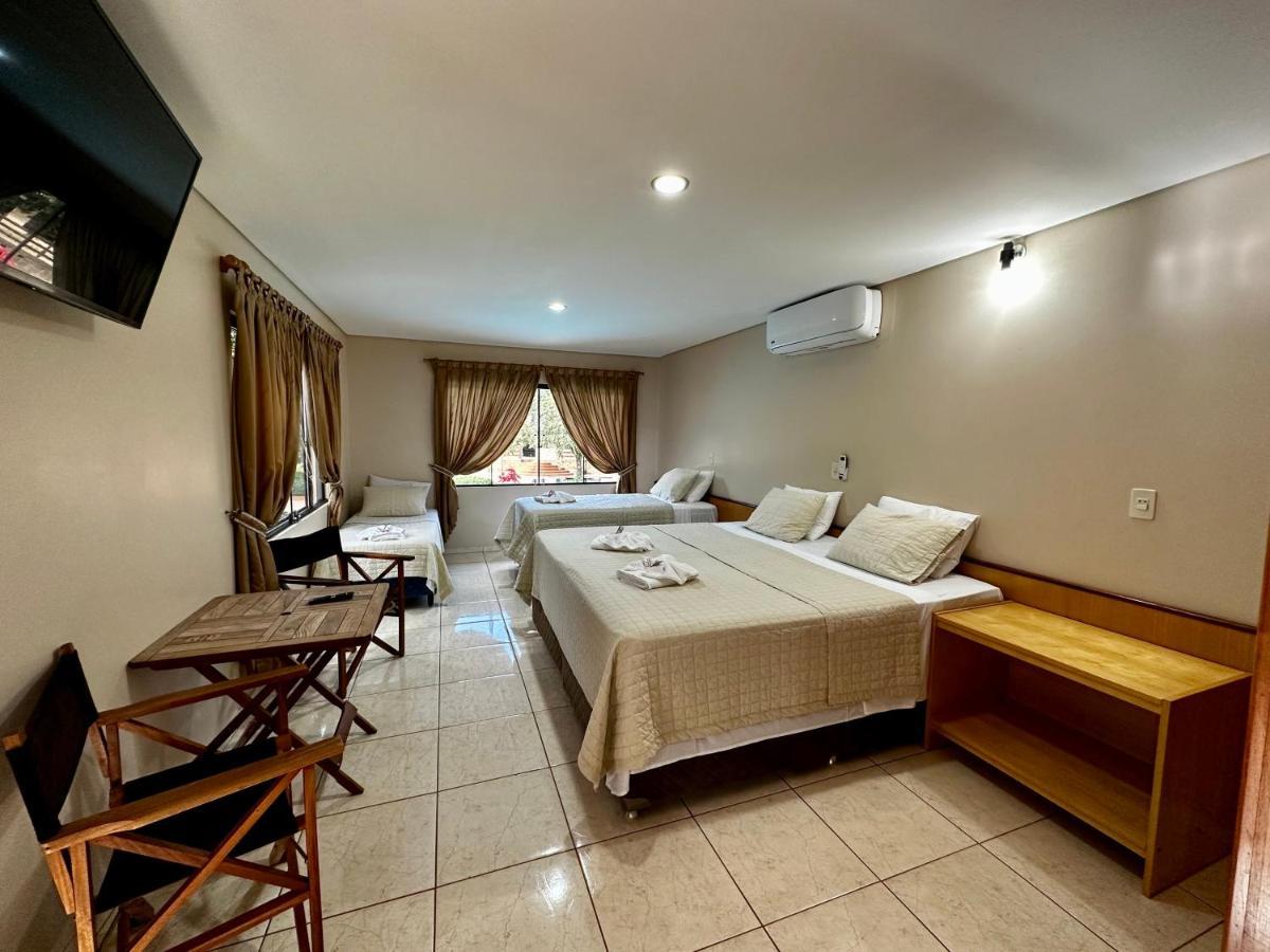 Parque Hotel Manantial Hohenau Eksteriør billede