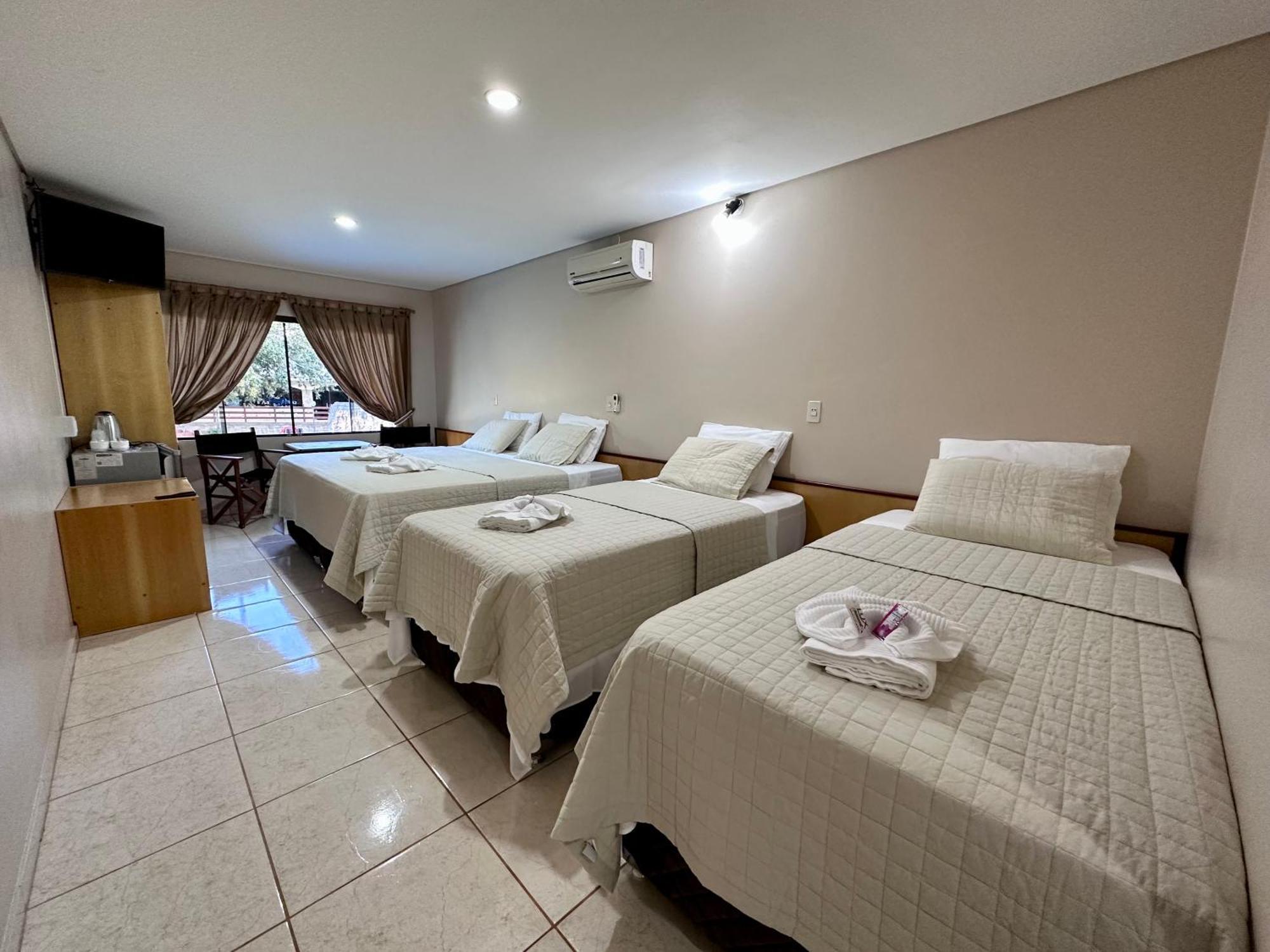 Parque Hotel Manantial Hohenau Eksteriør billede
