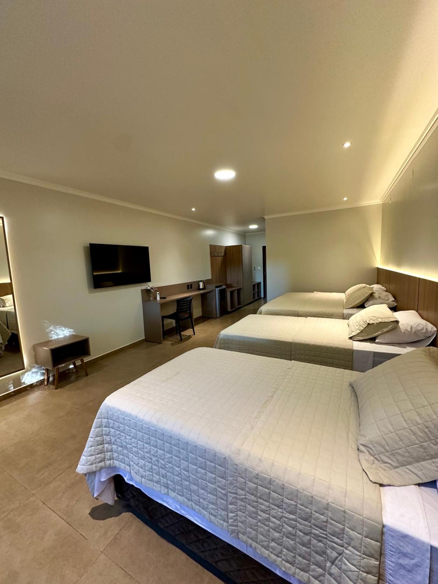 Parque Hotel Manantial Hohenau Eksteriør billede