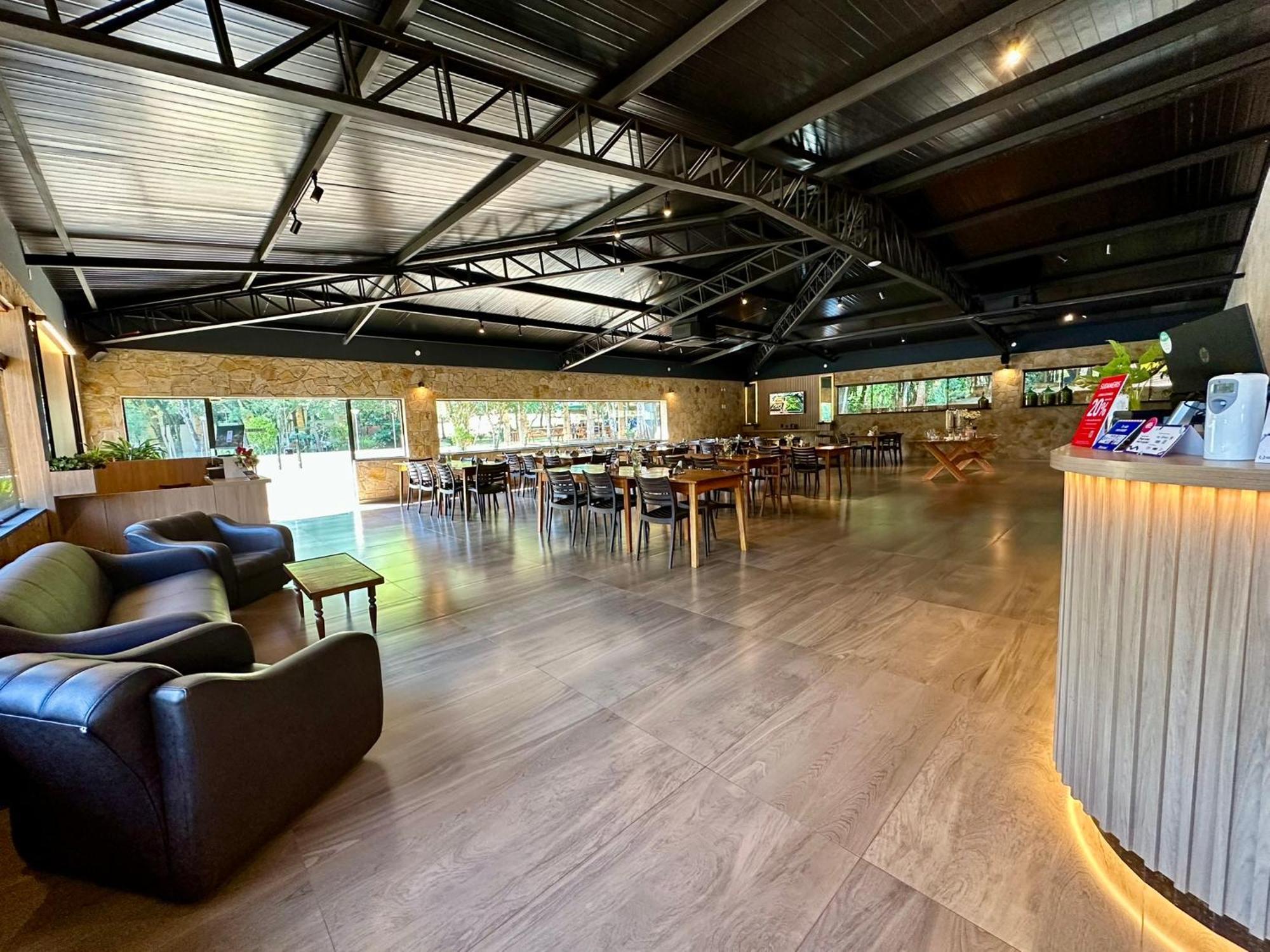 Parque Hotel Manantial Hohenau Eksteriør billede